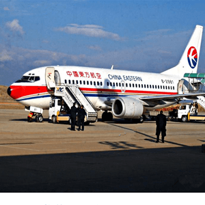 拉萨贡嘎机场空运航空快运业稳步发展的原因是什么？